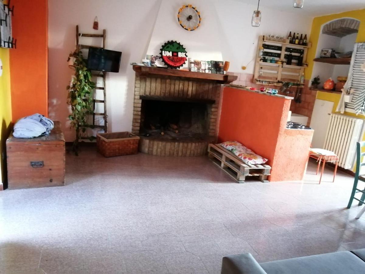 Umbria In Bike B&B 폴리뇨 외부 사진